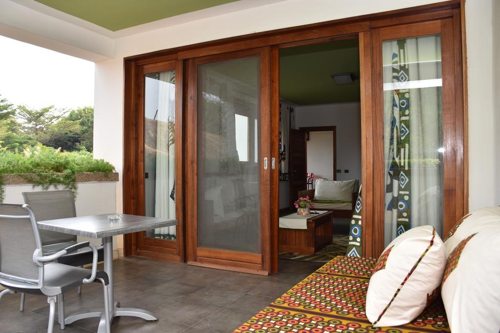 Hotel Club Du Lac Tanganyika บุจัมบุรา ภายนอก รูปภาพ