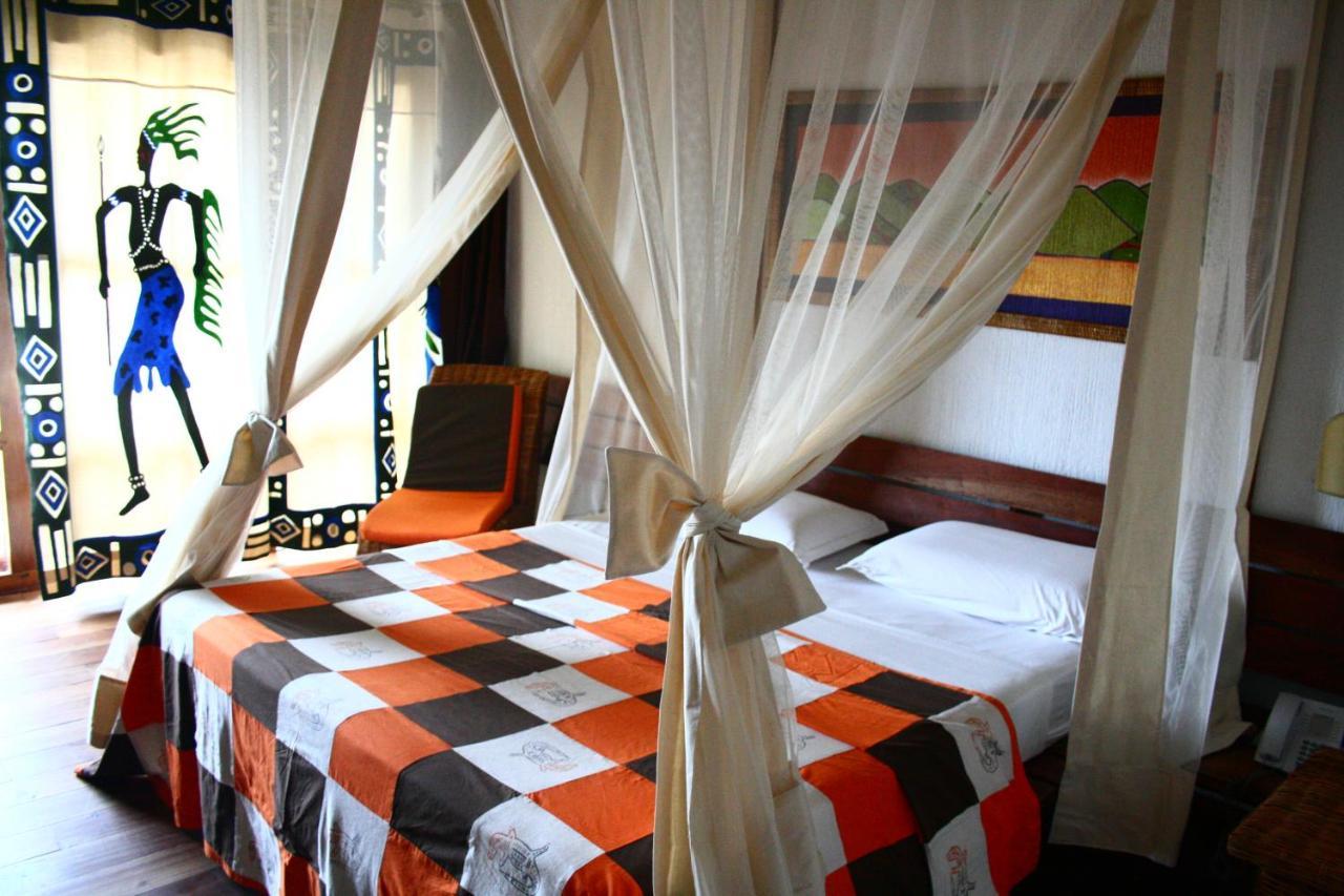 Hotel Club Du Lac Tanganyika บุจัมบุรา ภายนอก รูปภาพ