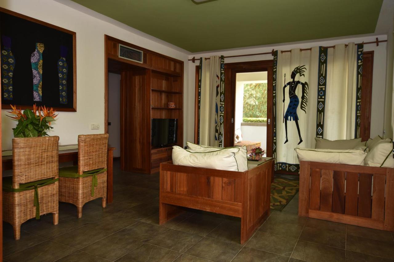 Hotel Club Du Lac Tanganyika บุจัมบุรา ภายนอก รูปภาพ